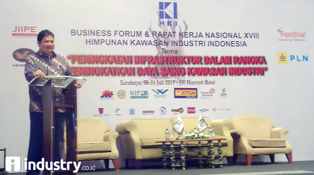 Menteri Perindustrian Airlangga Hartarto saat menyampaikansambutan di Rakernas ke XVIII HKI (Hariyanto/ INDUSTRY.co.id)