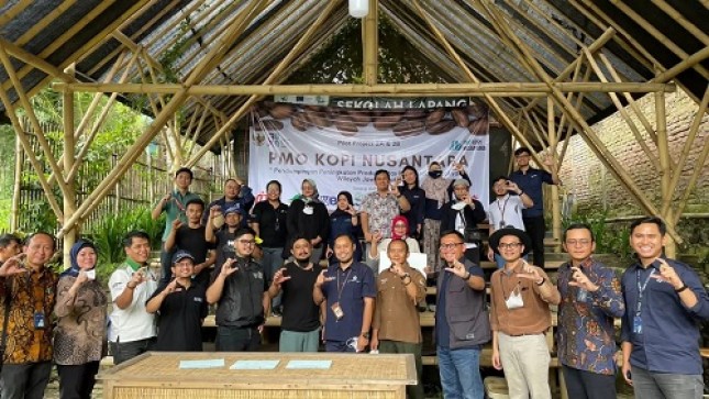 PMO Kopi Nusantara telah melaksanakan kegiatan dengan tema “Pendampingan Peningkatan Produktivitas Kopi Arabika Rakyat di Wilayah Jawa Barat" pada 12-13 April 2022, di Garut & Ciwidey. 