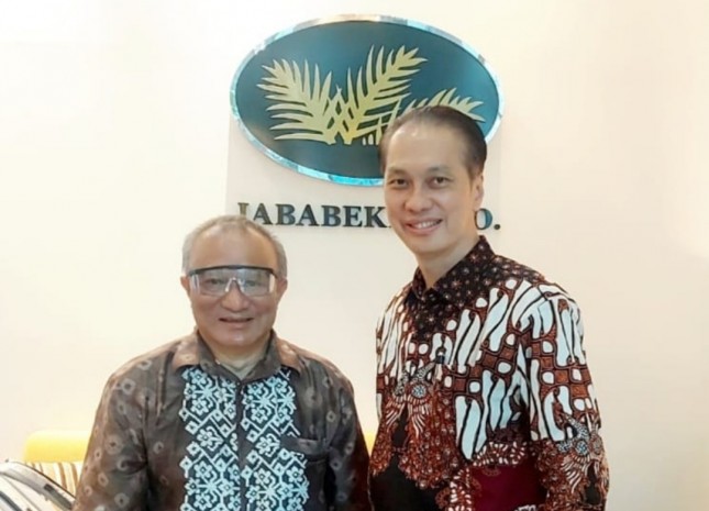 Direktur PATA Indonesia Agus Canny dan Dirut PT BWJ (Tanjung Lesung) Purnomo