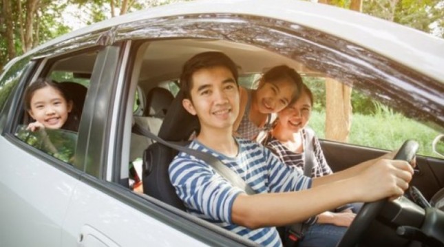 Ilustrasi Mudik Naik Mobil Bersama Keluarga (Shutterstock)