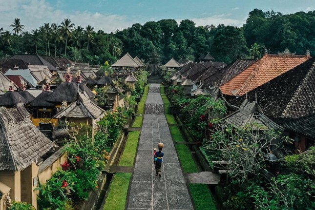Menparekraf Dorong Biro Perjalanan Perkuat Promosi Desa Wisata untuk Kebangkitan Ekonomi