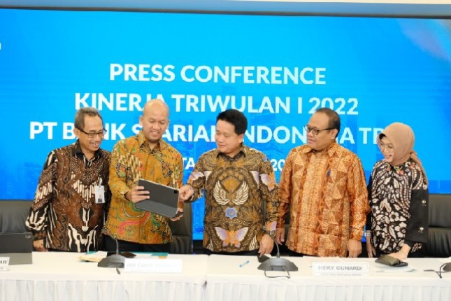 Direksi Bank Syariah Indonesia saat paparan kinerja triwulan 1 2022