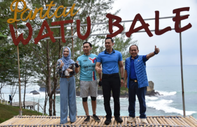 Pantai Watu Bale Pacitan (Ist)