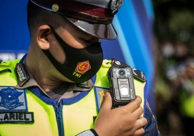 Tidak Hanya Pakai Kamera ETLE, Polisi Bisa Tilang Pelanggar Menggunakan HP