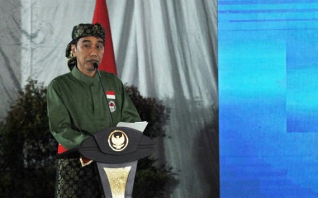 Presiden Jokowi saat membuka Pasanggiri Nasional serta Kejuaraan Nasional Tingkat Remaja Perguruan Pencak Silat Nasional (Persinas) ASAD 2017 (Foto Setkab)