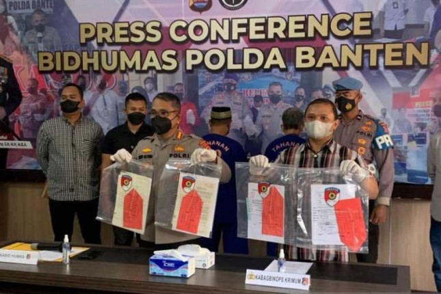 Polda Banten Amankan Dua Pelaku Mafia Tanah Pemalsu AJB di Kabupaten Pandeglang