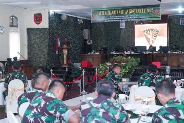Pangkostrad Letjen TNI Maruli Simanjuntak 
