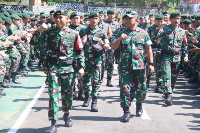 Asops Kasad Mayjen TNI Ainurrahman Periksa Kesiapan Operasi Yonif Raider 514 Kostrad