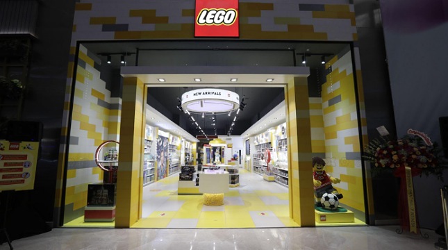 The LEGO Group Buka Certified Store Baru
