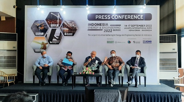 Konferensi pers Indonesia Energy & Engineering (IEE) 2022 Series