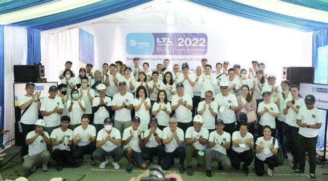 LTLS serahkan Kampung Lautan Luas dan bangun rumah untuk masyarakat di desa Margamulya, Mauk, Tangerang
