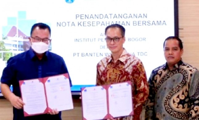 Penandatanganan Nota Kesepahaman (MoU) antara Banten West Java dengan IPB tentang pelaksanaan Tridharma Perguruan Tinggi dan Penerapan Inovasi di KEK Pariwisata Tanjung Lesung