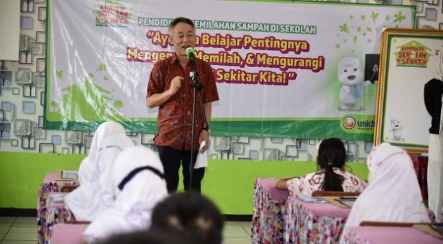PT Uni-Charm Indonesia gelar program edukasi sampah untuk murid SD