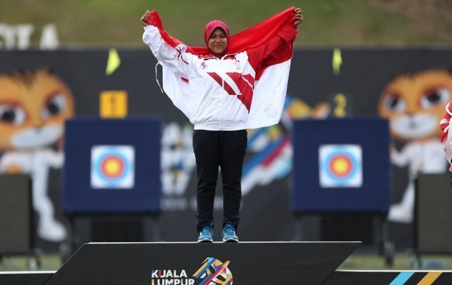Panahan sumbang dua emas pertama indonesia di sea-games 2017 (foto Jawapos.com)