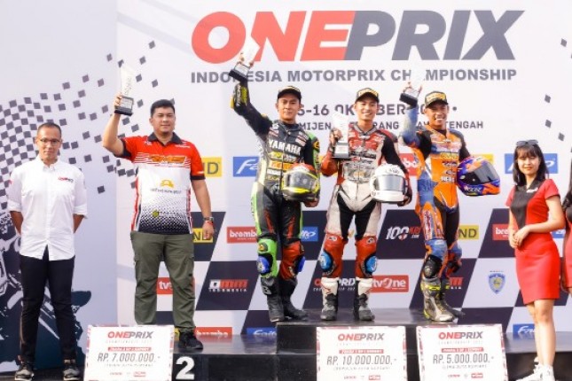 Lucky Hendriansya Double Winner Oneprix Expert Taklukan Sirkuit Mijen Semarang