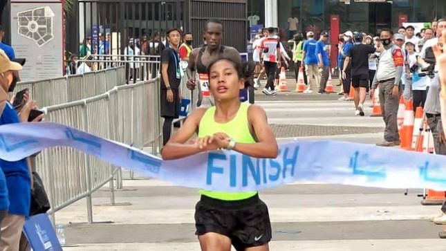 Odekta Elvina Naibaho Juara 21 K Jakarta Marathon 2022