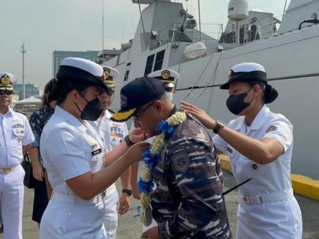 KRI Diponogoro 365 Ikuti International Fleet Review 22 di Manila Philipina