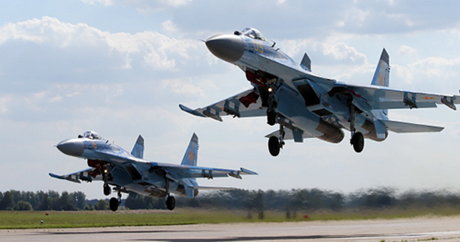 Pesawat Sukhoi Su-35. (Marina Lystseva/Getty Images)