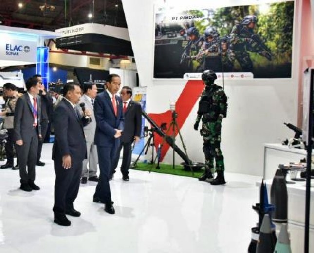Presiden Jokowi Apresiasi Industri Pertahanan Dalam Negeri Berkembang Pesat