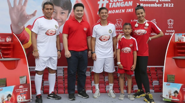 Coaching Clinic Sepak Bola Beri Edukasi Anak Indonesia di 5 Momen Penting