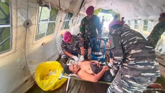 PCRPB dan Tim Medis TNI AL Berkolaborasi dengan RS Hermina Tangani Korban Gempa Cianjur