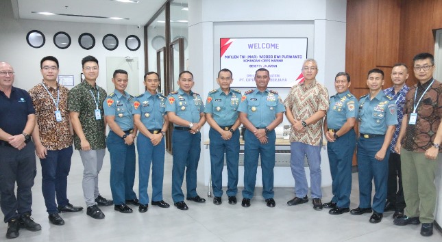 Dankormar Mayor Jenderal (Mayjen) TNI Mar Widodo Dwi Purwanto (Tengah) 