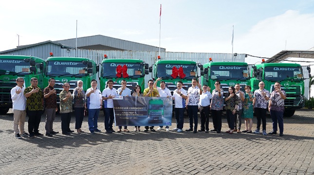 UD Trucks Serah Terimakan 32 Unit Quester Euro 5