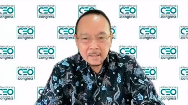 Rektor IPMI International Business School, Prof. Ir. M. Aman Wirakartakusumah M.Sc., PhD