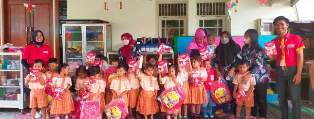 SGM Eksplor dan Alfamart Dukung Pendidikan dan Nutrisi Anak Generasi Maju Indonesia dari Aceh hingga Papua 