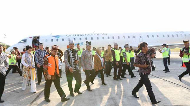 Menteri Pariwisata, Arief Yahya di Bandara Blimbingsari Banyuwangi (Foto; Kemenpar)