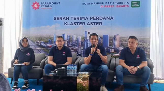 Paramount Petals Lakukan Serah Terima Klaster 'Aster' Perdana Tepat Waktu