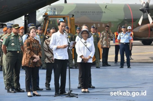 Presiden Jokowi melepas bantuan untuk Rohingya (Foto Setkab)
