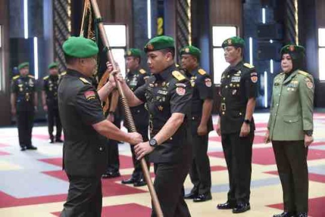 Empat Jabatan Strategis Di TNI AD Diserahterimakan…