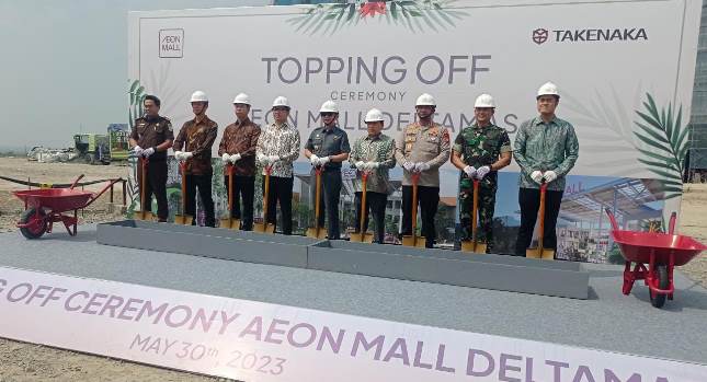 Topping off Ceremony AEON Mall Deltamas