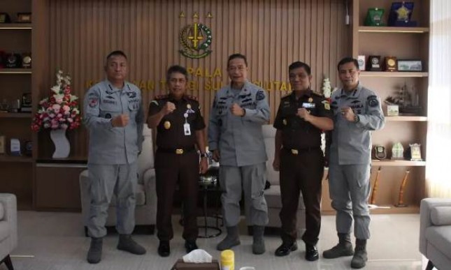 Kepala Zona Bakamla Tengah Courtesy Call ke Instansi Terkait di Sulawesi Utara (Foto Dok Humas Bakamla RI)