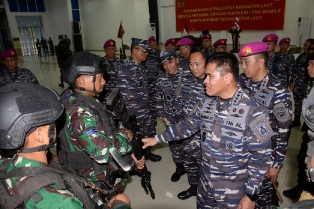 KASAL Laksamana TNI Muhammad Ali Bakar Semangat Prajurit Marinir Jelang Laksanakan Tugas Tempur