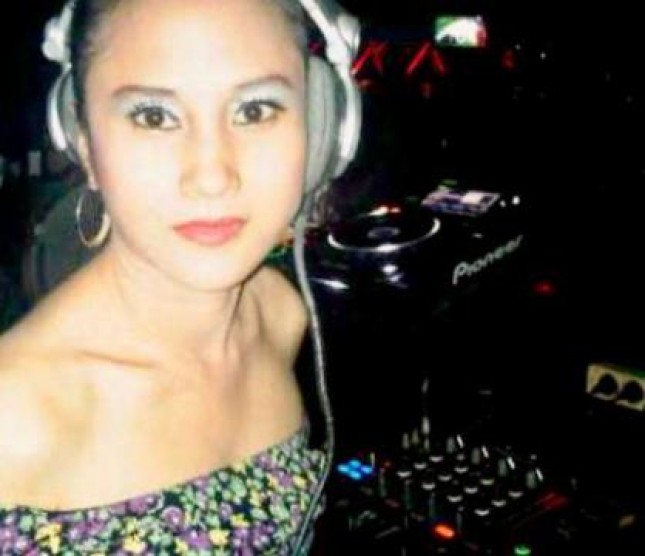 Disk Jockey (DJ) Dina Subono 