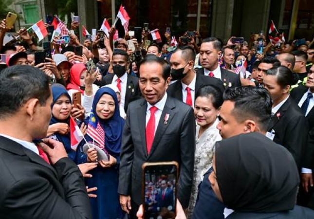 Hari Kedua di Malaysia, Presiden Jokowi akan Bertemu PM hingga Raja Malaysia 