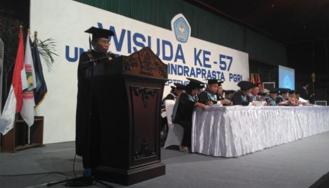 Universitas Indraprasta PGRI (Unindra) kembali mewisuda 1.387 wisudawan tahap genap semester genap 2016/2017 yang ke 57 di gedung Sasono Utomo Taman Mini Indonesia Indah, Sabtu (30/9/2017). 