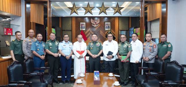 Dibutuhkan Parohkat berkualifikasi Pastor Tertahbis Mengikuti Pendidikan Perwira Karir di Angkatan Darat 