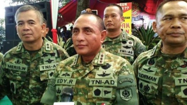 Pangkostrad Letjen TNI Edy Rahmayadi 