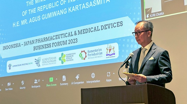 Menperin Agus Gumiwang Kartasasmita memberikan keynote speech pada Forum Bisnis Farmasi dan Alat Kesehatan Indonesia-Jepang ke-2 tahun 2023 yang digelar di Osaka
