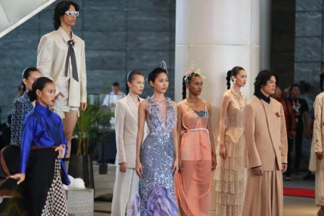 Jakarta Fashion Week 2024: Selebrasi Lintas Generasi…