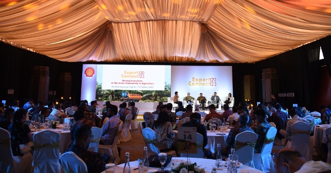Shell ExpertConnect 2023 mengusung tema innovation to maximize productivity in agriculture.