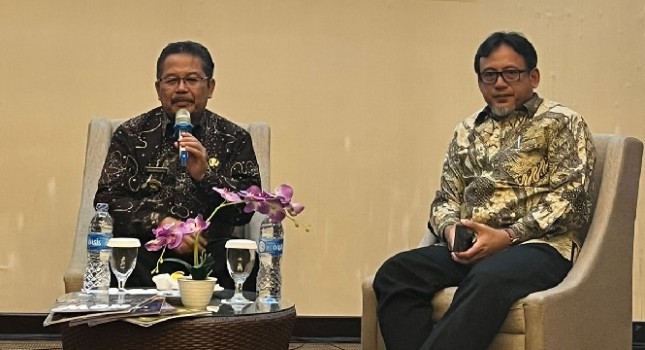 Pj. Bupati Pasuruan Andriyanto dan Kepala Dinas saat temu media di Jakarta