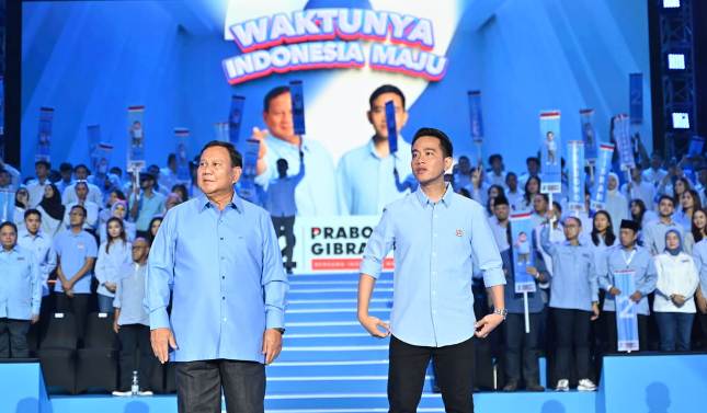 Pasangan nomor urut 02, Prabowo dan Gibran berkomitmen tegakkan kembali kedaulatan Indonesia sebagai poros maritim dunia.