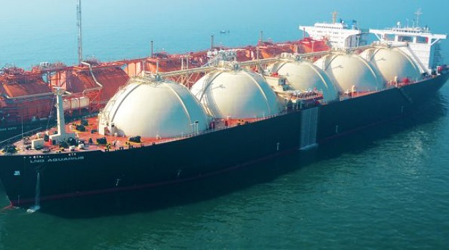 Kapal LNG Aquarius