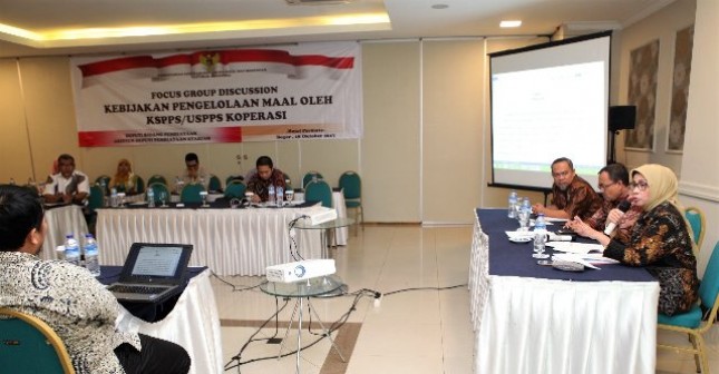 Deputi Bidang Pembiayaan Kementerian Koperasi dan UKM Yuana Sutyowati pada acara FGD Kebijakan Pengelolaan Maal Oleh KSPPS/USPPS Koperasi, di Kota Bogor, Rabu (18/10).