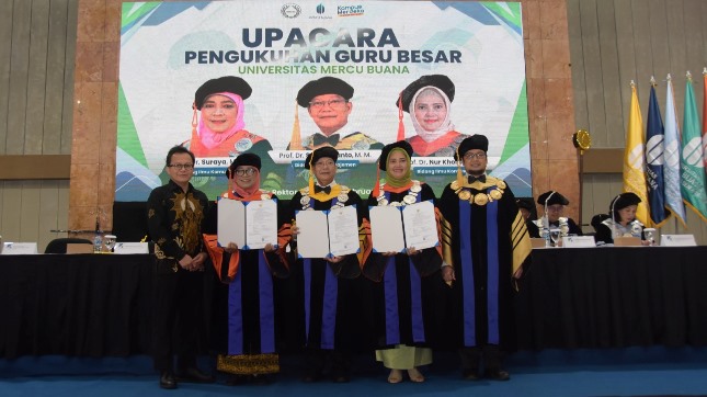 Pengukuhan tiga guru besar baru Universitas Mercu Buana.