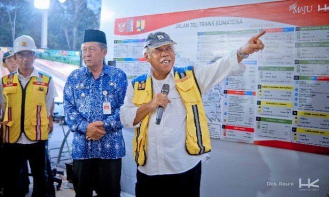 Tinjau Proyek Pembangunan Tol Bayung Lencir- Tempino Seksi 3 , Meteri PUPR Apresiasi Kinerja Hutama Karya